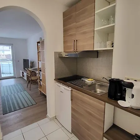 Studio-priv.parkplatz-balkon-wlan-netflix-smarttv *