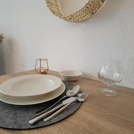 Studio-priv.parkplatz-balkon-wlan-netflix-smarttv * Deizisau